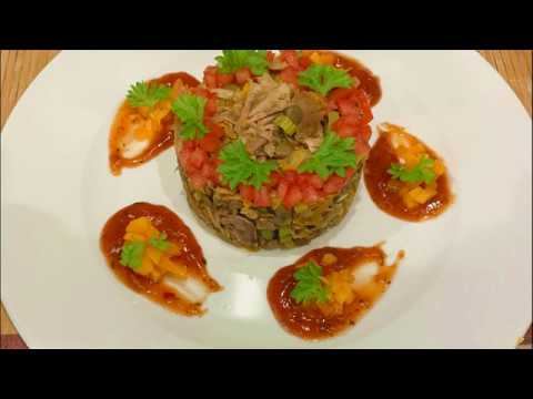 Запеченная голень индейки с чечевицей и овощами смотреть онлайн