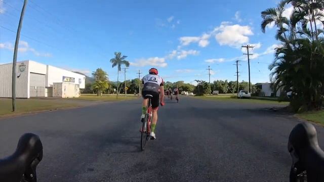 First CAT2 race | Cairns Cycling Club Bungalow Criterium смотреть онлайн