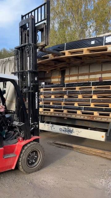 Разгрузка полипропилена #погреб #дача #строительство #промышленность смотреть онлайн