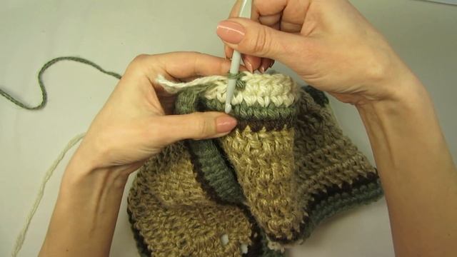 Жаккардовый узор. Красивая изнанка. Carpet crochet. Урок 19. смотреть онлайн