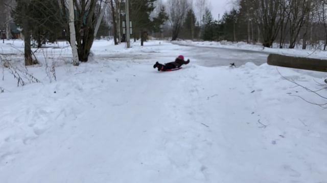 весело с горки смотреть онлайн