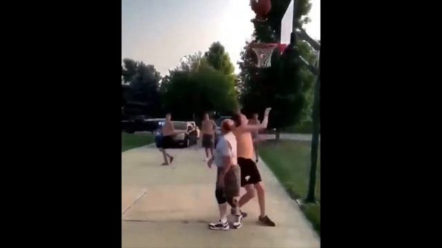 На изи размотал щеглов!