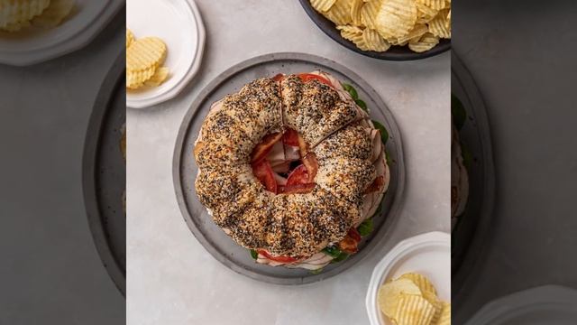 Up your sandwich game. Like, way, way, way up. Kretschmar Bagel Bundt BLT. смотреть онлайн