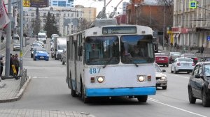 Троллейбус Екатеринбурга ЗиУ-682В-012 [В0А] №487 маршрут №3 на остановке "Архитектурная академия"