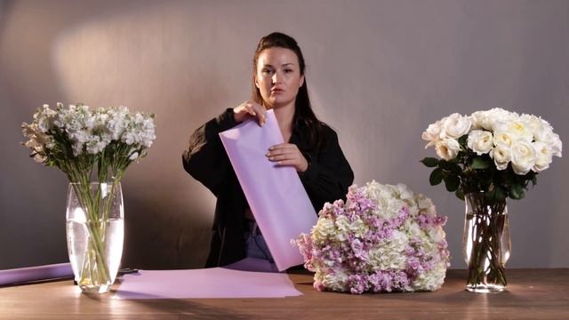 Топ 3 варианта упаковки круглого букета / флористика для начинающих и не только / Flo&Co смотреть онлайн