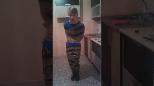 Прикол, выбираюсь из скотча.