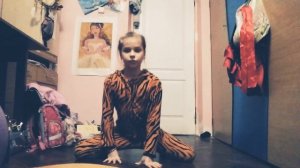 Как сесть на шпагат