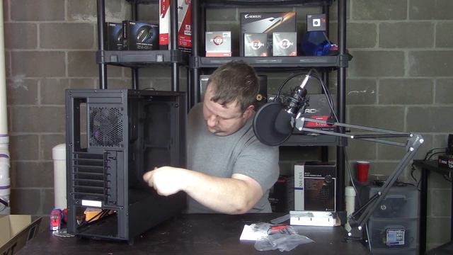 NZXT H510 Unboxing & Overview смотреть онлайн