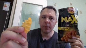 АСМР ИТИНГ. КУШАЮ ЧИПСЫ LAY'S СО ВКУСОМ КУРИНЫЕ КРЫЛЫШКИ БАРБЕКЮ. ASMR