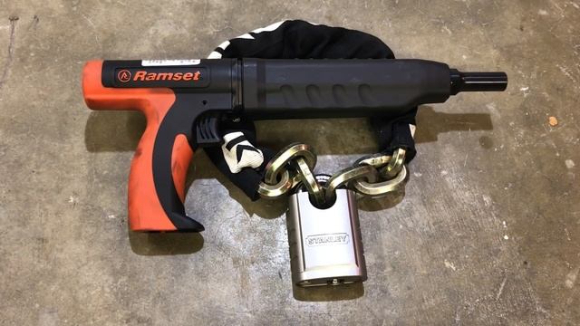 [557] "World's Toughest Motorcycle Lock" vs. Ramset смотреть онлайн