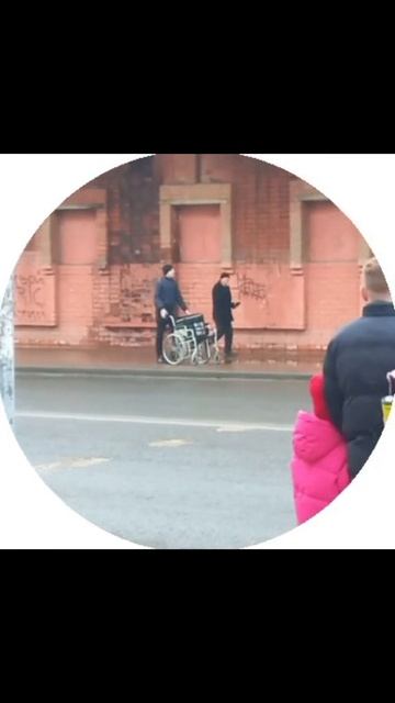 Сумка инвалид, но все равно работает #fyp #rec #meme #стэтхэм #доставка смотреть онлайн