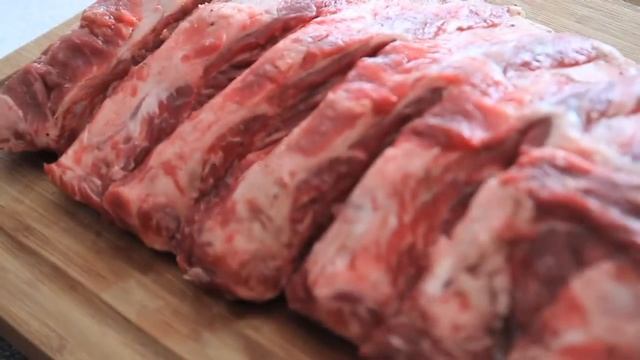 BBQ Crawl - How To Make Simple Texas-Style Ribs смотреть онлайн