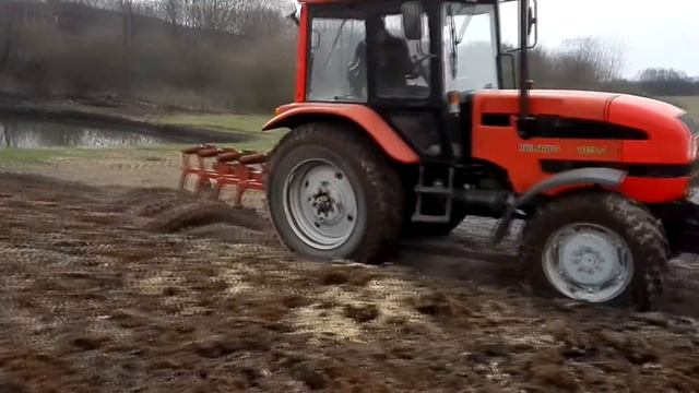 MTZ 1025.3 Ploughing 2016