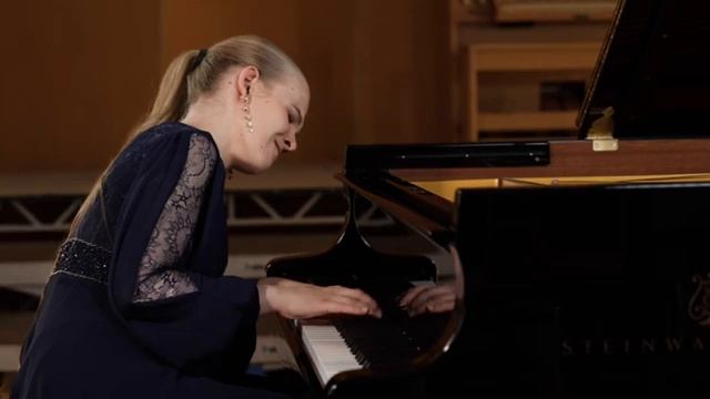 Ева Геворгян исполняет 12 этюдов Шопена ор. 10 смотреть онлайн