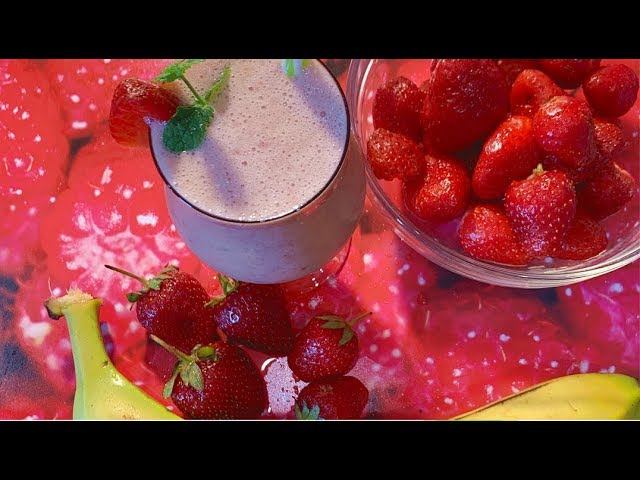 Клубничный смузи с бананом, семенами льна и чиа смотреть онлайн