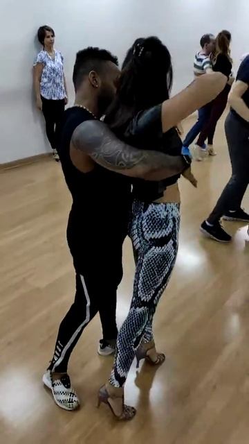 Edelmiro Bachata Classes 07.11.19