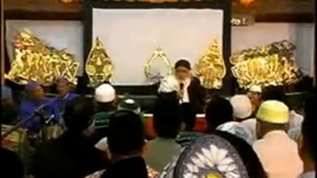 BAROKAHAN BULAN MUHARAM 1435 H, DISC 3 смотреть онлайн