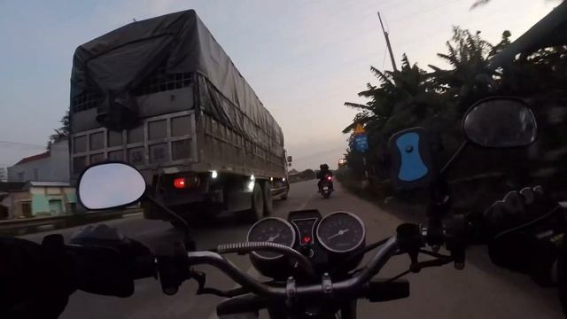 Vietnam Road Trip | Hanoi to Ho Chi Minh City | 1,800 km смотреть онлайн