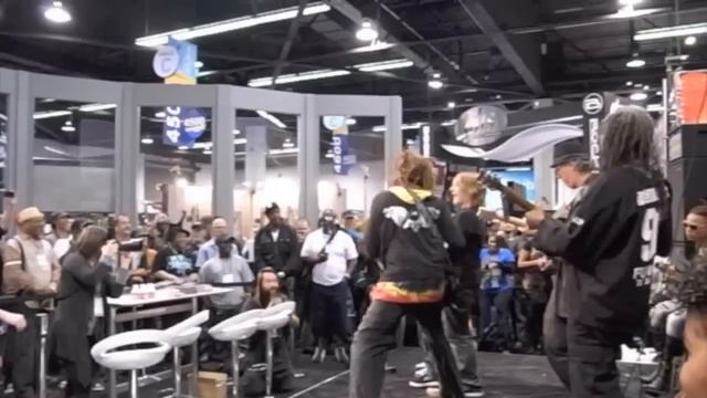 NAMM 2011 Warwick Booth Special Session Part 1 Larry Graham Bootsy Collins TM.Stevens смотреть онлайн