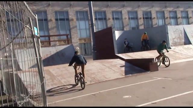 Admiral Street one day ВГ смотреть онлайн