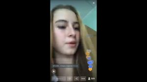 Переменка.Школьницы транслируют.