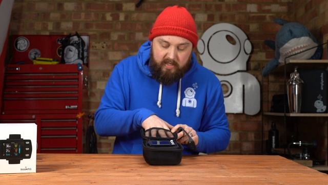 Suunto EON Steel Black Dive Computer | Unboxing | @simplyscuba