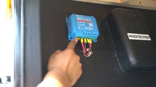 Victron Smart MPPT 75/15 Solar Controller смотреть онлайн