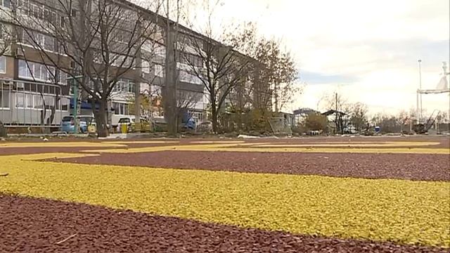 Сквер Кузьменчука рабочие обещают сдать в срок смотреть онлайн