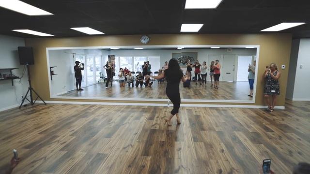 Tampa Salsa Lessons | Bachata Lessons | Salsa On2 Mambo Lesson | Dance School смотреть онлайн