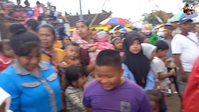 BADUT LUCU MAONG REMAJA LIVE PATEMPURAN KALISAT JEMBER| FUNNY CLOWN | CLOWN смотреть онлайн