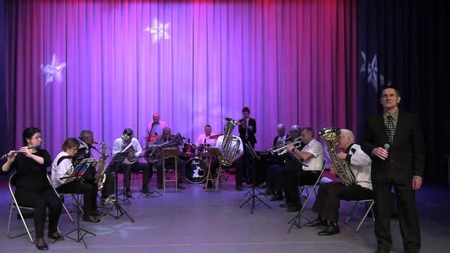 Волновахский народный духовой оркестр-Ехал я из Берлина