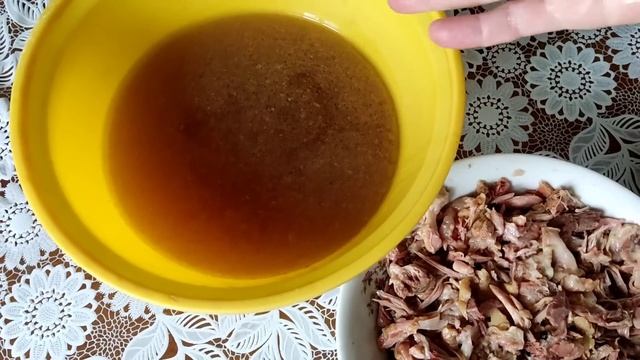 ХОЛОДЕЦ по - домашнему без желатина //вкусно и сытно из одних ножек без мясо// смотреть онлайн