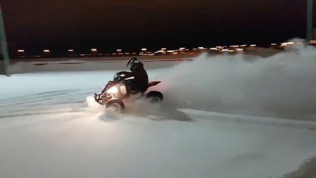 Дрифт на квадрике yamaha raptor 700 смотреть онлайн