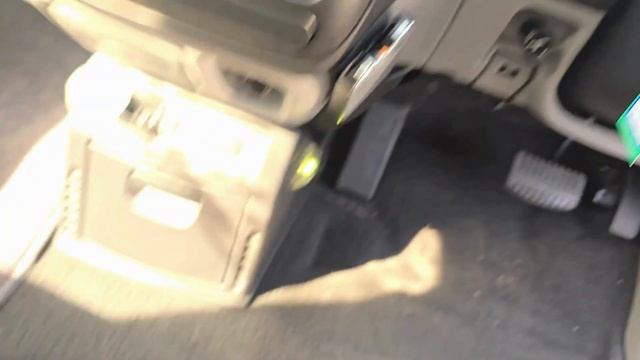 We walk around 2 JDM Mitsubishi Delica Vans and point out some differences! смотреть онлайн