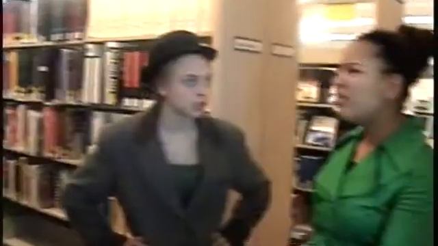 Sherlock Spade: Murder, She Read (in the romance section of the public library) смотреть онлайн