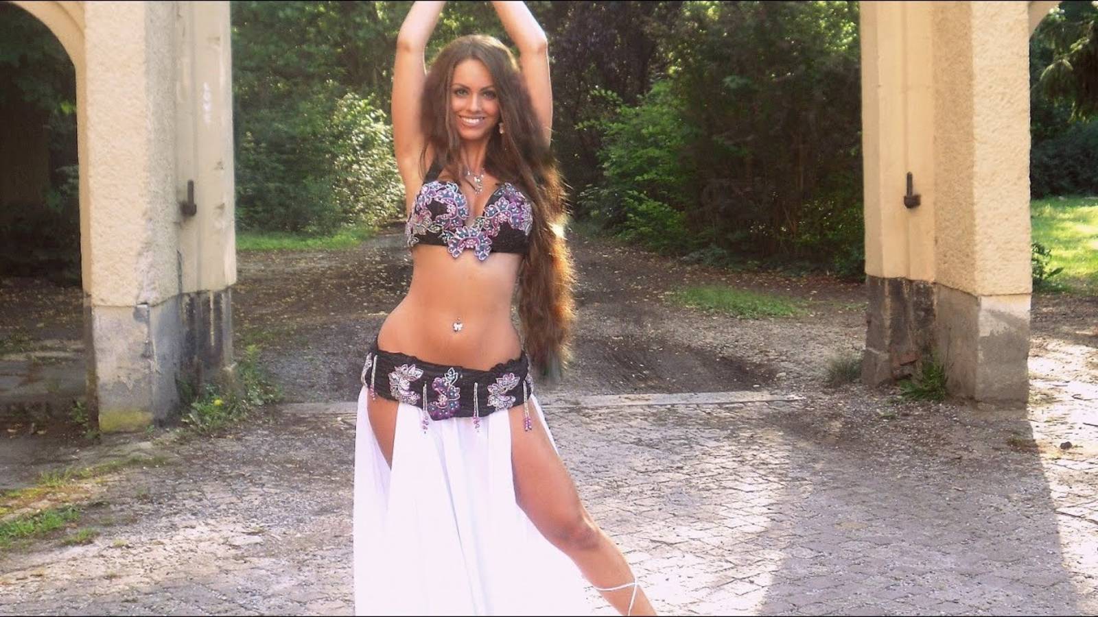 Oriental Belly Dance Isabella HD смотреть онлайн