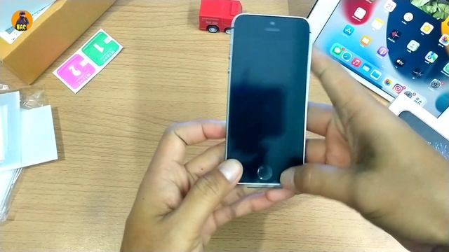 แกะกล่อง iPhone SE 1 ราคา 2,440 บาท จาก shopee เครื่องใหม่มาก ดีเหมือนเดิมเพิ่มเติมคือราคา ..??? смотреть онлайн