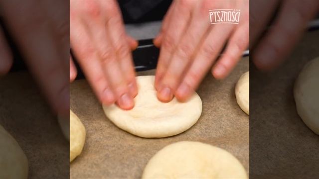 Cebularze lubelskie z tego przepisu wychodzą za każdym razem. Na jednym na pewno się nie skończy 😍 смотреть онлайн