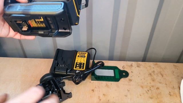 Dewalt DCLE3403 Laser Unboxing Review #Dewalt #powertools #review #tools