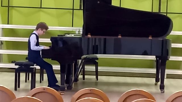 1) С.В. Рахманинов. Сирень, соч. 21 №5. 2) Ф. Лист. Грёзы любви. смотреть онлайн