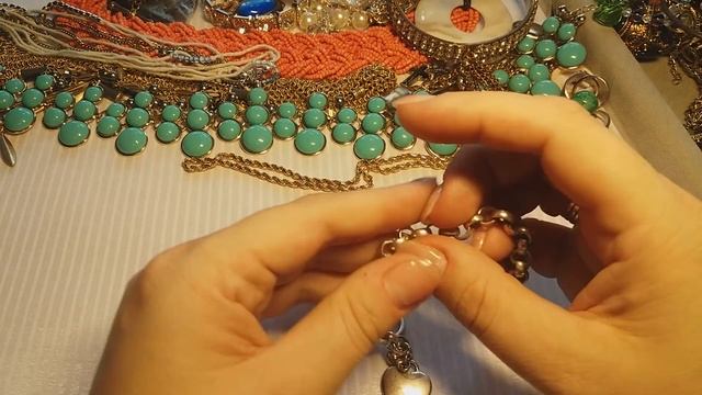 58. Любопытная посылочка с бижутерным ломом. Распаковка. смотреть онлайн