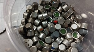 Транзисторы Tesla(без видимой позолоты),ищем золото😉