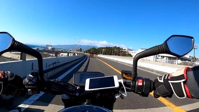 KTM 790DUKEで西湘バイパスツーリング смотреть онлайн