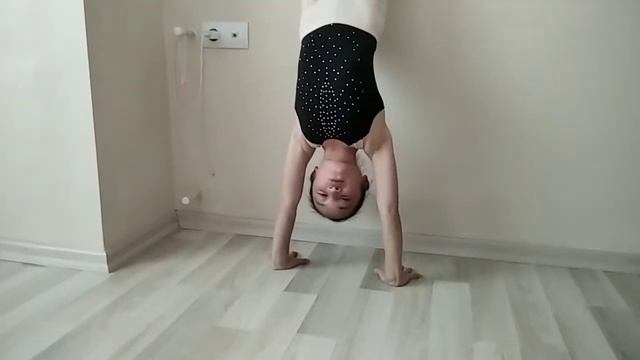 Разминка+прокачка+растяжка от САЛЬСАБИЛИ🤸🧘 смотреть онлайн