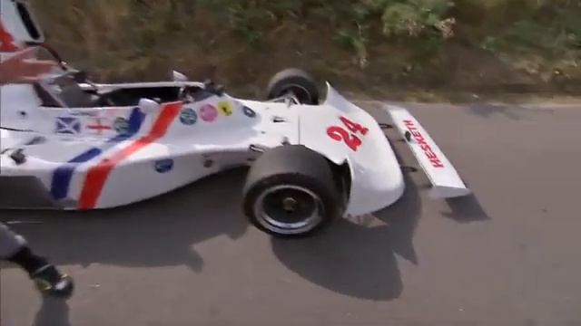 REUNITED: Jenson Button drives the Hesketh 308-2 at Zandvoort смотреть онлайн