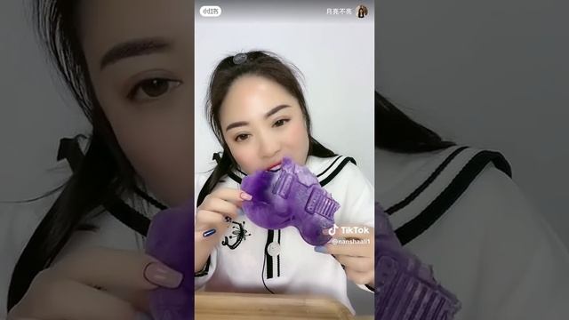 МУКБАНГ, ГРЫЗТЬ ЛЕДЯНЫЕ скульптуры! смотреть онлайн