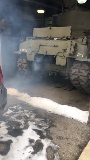 Dauntless starting promptly after being asleep for 4 months. #Tank #Sherman Tank #ShermanTank #WWII смотреть онлайн