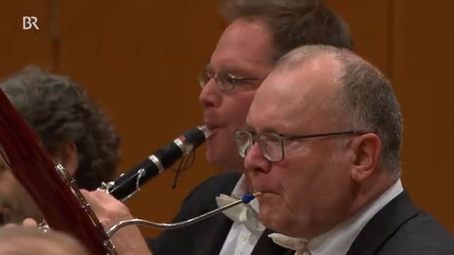 Бетховен Концерт № 5 для ф-но с оркестром • Даниель Баренбойм и Марис Янсонс СО Баварского радио смотреть онлайн