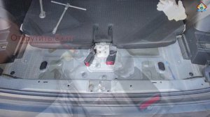 Honda Crossroad ホンダクロスロード Снятие сидений третьего ряда.