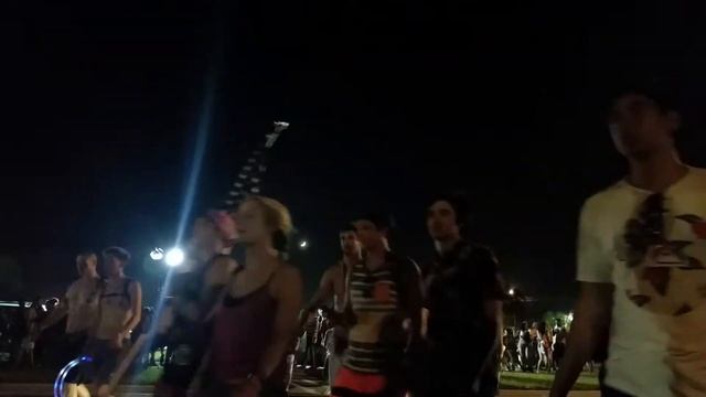 Sunset Music Festival 2015 street crossing at end смотреть онлайн